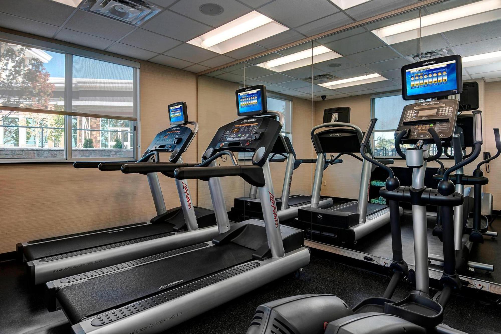 Fairfield Inn & Suites By Marriott Little Rock Бентън Екстериор снимка