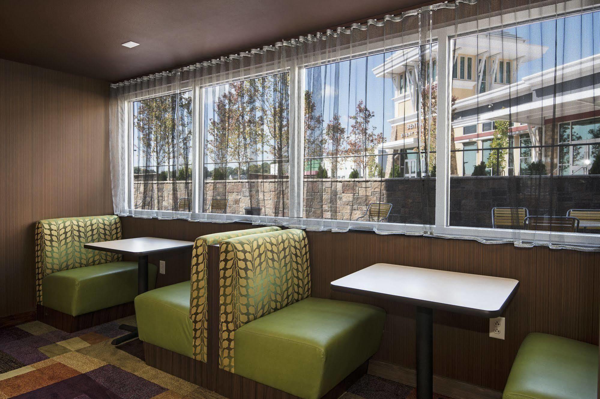 Fairfield Inn & Suites By Marriott Little Rock Бентън Екстериор снимка